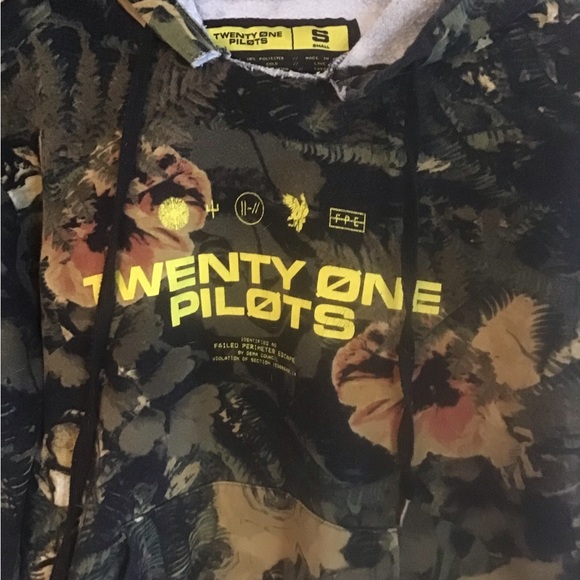 Twenty One Pilots Sweatshirt - Picture 3 of 7